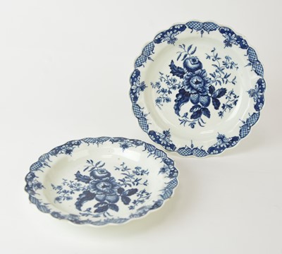 Lot 53 - A pair of Worcester plates in the 'Pine Cone' pattern, circa 1770-80