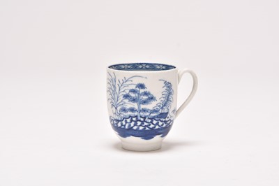 Lot 53 - Uncommon Caughley 'Rock Strata Island' coffee cup, circa 1776-90