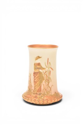 Lot 26 - Royal Worcester blush ivory spill vase, dated 1906