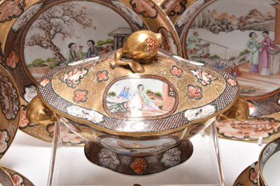 Lot 133 - A rare Chinese porcelain 'Rockefeller' pattern part dinner service