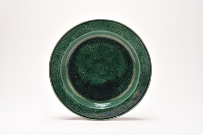 Lot 37 - Maw & Co (Broseley) charger, circa 1885