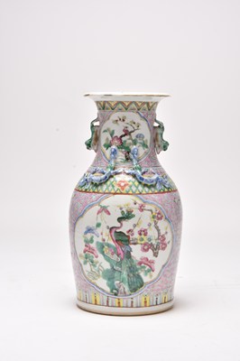Lot 138 - A Chinese famille rose vase, Qing Dynasty